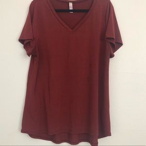 Beautiful Lularoe christy t